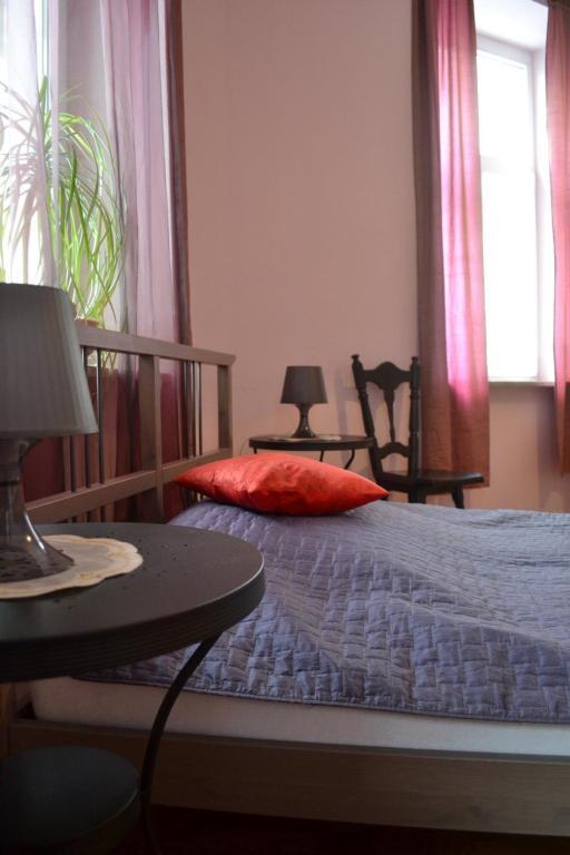 Apartment Mariacki Tower Краков Экстерьер фото