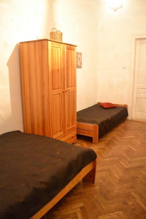 Apartment Mariacki Tower Краков Экстерьер фото