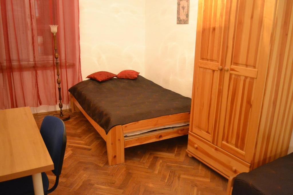 Apartment Mariacki Tower Краков Экстерьер фото